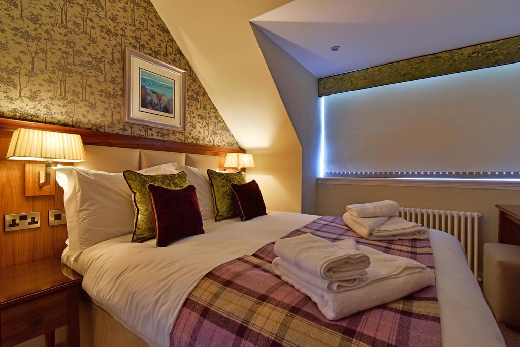 The Townhouse Aberfeldy - Rooms & Breakfast エクステリア 写真