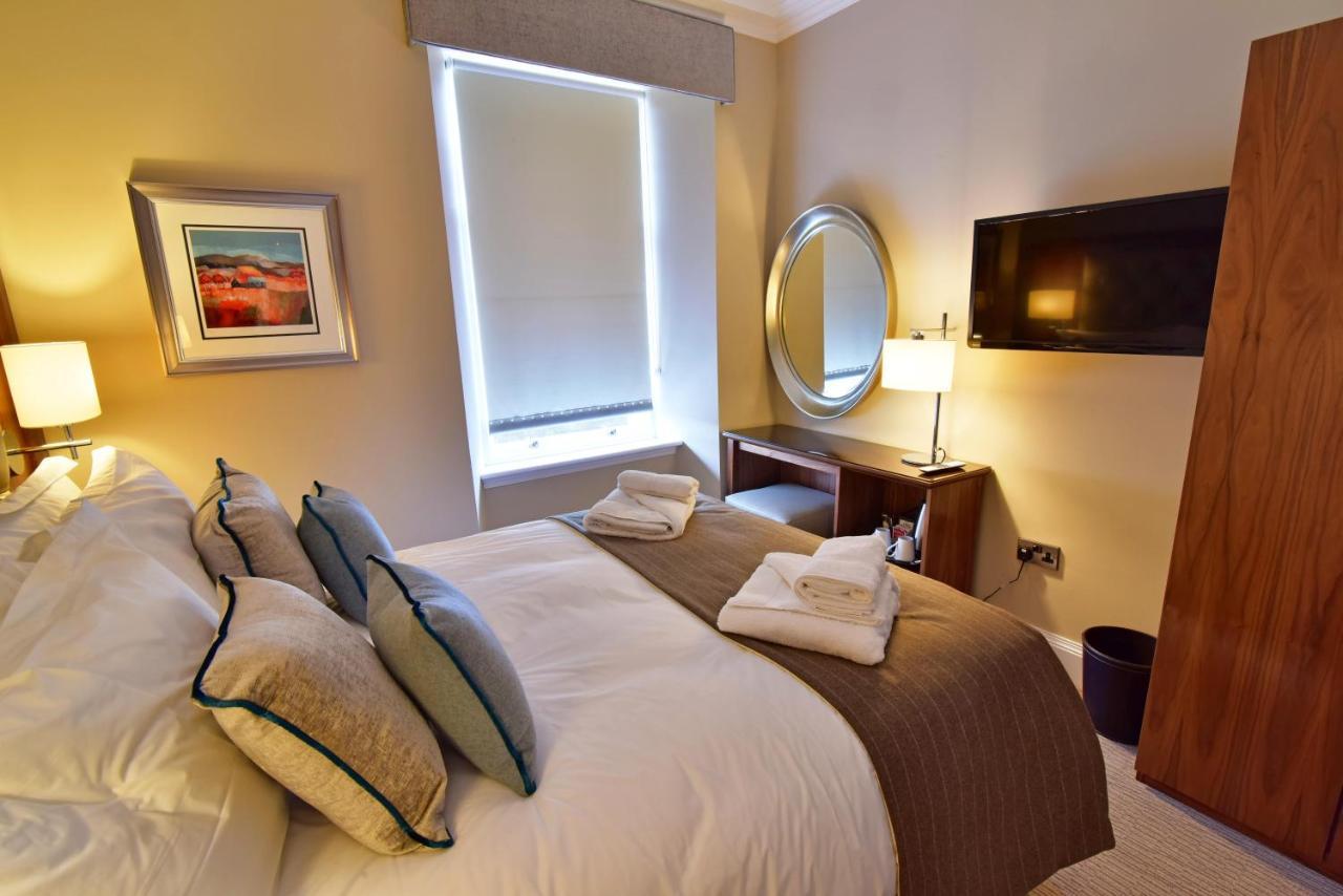 The Townhouse Aberfeldy - Rooms & Breakfast エクステリア 写真